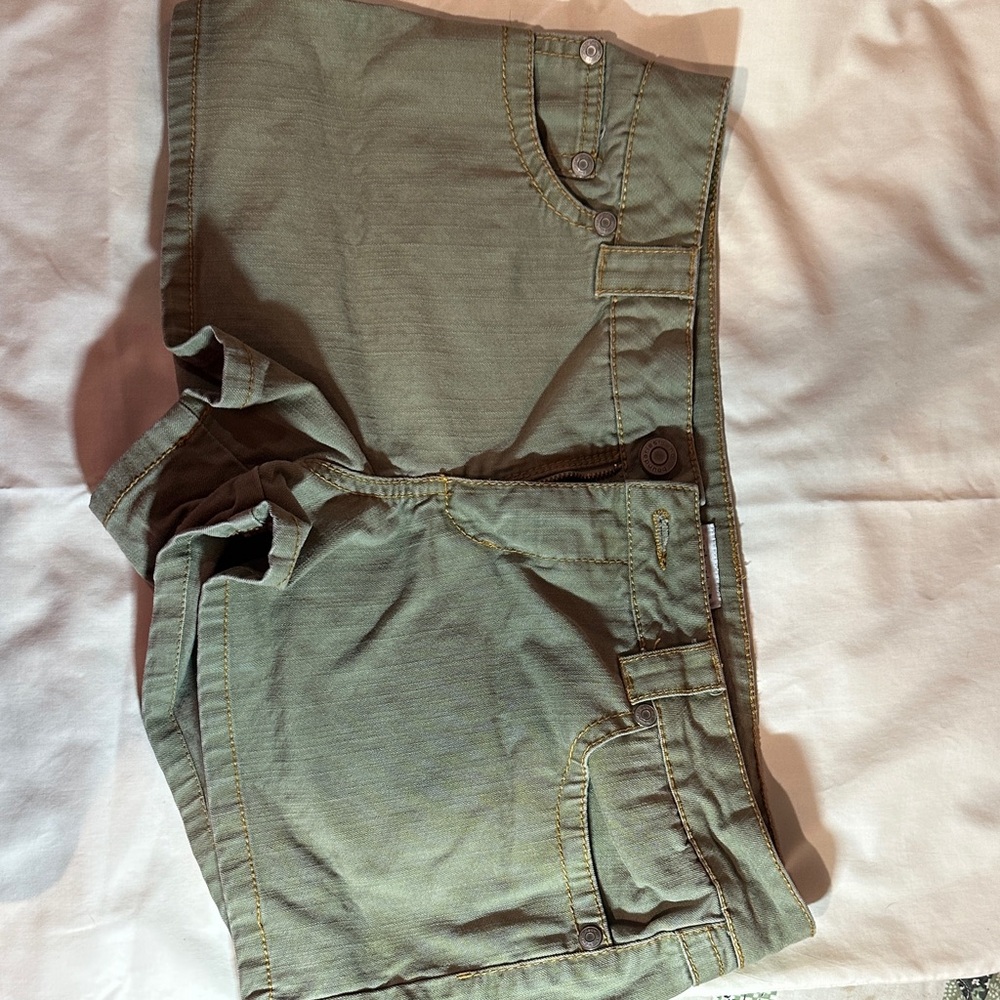 No Boundaries Olive Women's Cargo Shorts